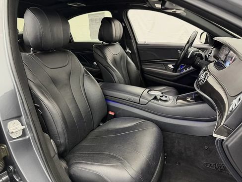 Used 2017 Mercedes-Benz S 550 4MATIC Sedan image 35