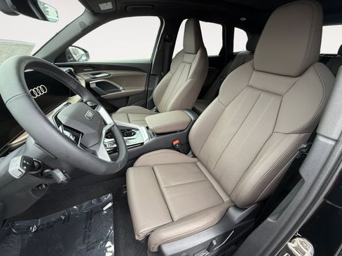 New 2025 Audi Q5 Prestige image 10