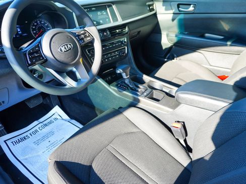 Used 2019 Kia Optima LX image 17