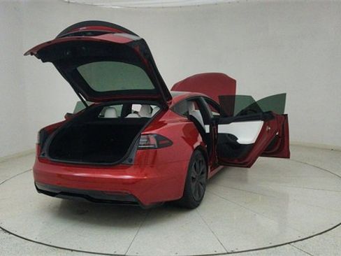 Used 2022 Tesla Model S Plaid image 74
