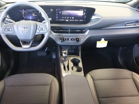 Used 2026 Buick Envista Preferred FWD image 17