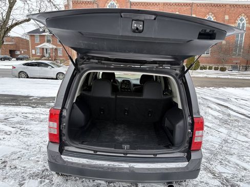 Used 2016 Jeep Patriot High Altitude image 13