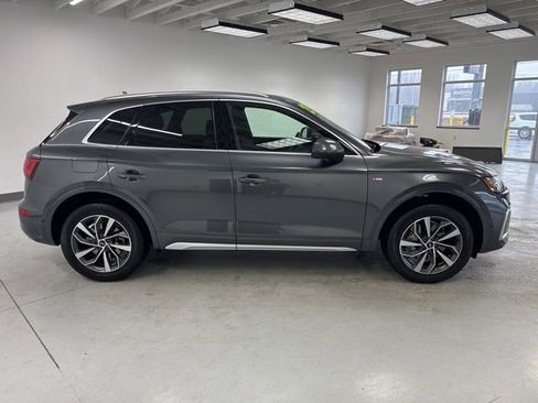 Used 2023 Audi Q5 2.0T Prestige w/ Prestige Package image 14