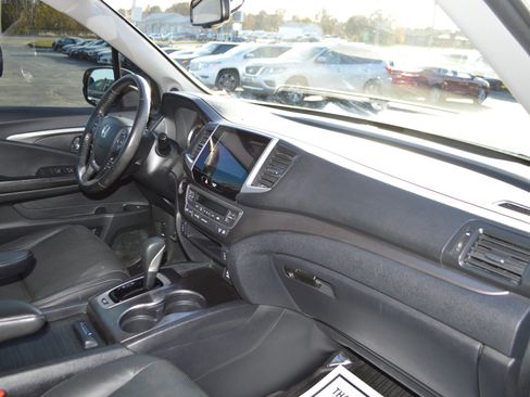 Used 2019 Honda Ridgeline RTL-T image 19