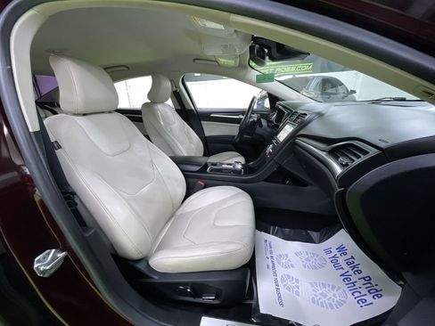 Used 2017 Ford Fusion Titanium image 27