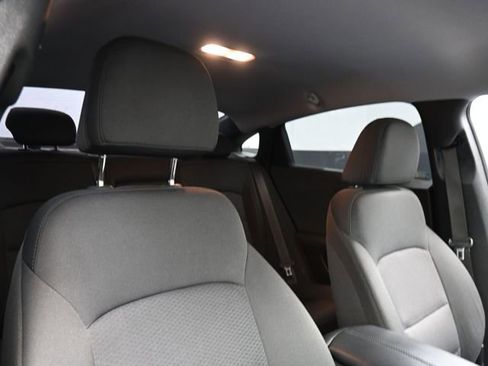 Used 2018 Chevrolet Malibu LT FWD image 27