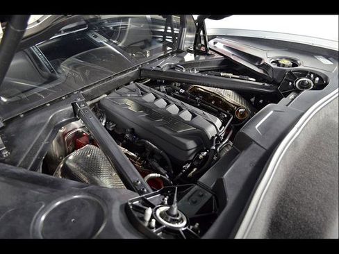 Used 2023 Chevrolet Corvette Stingray Coupe w/ Z51 Performance Package RWD image 17