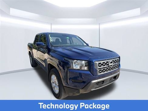 Used 2023 Nissan Frontier SV w/ Technology Package RWD image 3