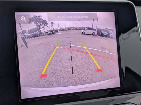 Used 2025 Jeep Compass Sport image 13