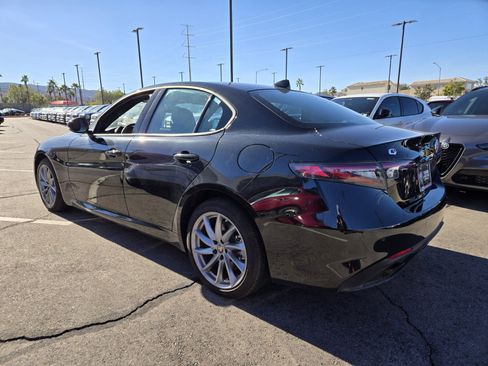 New 2025 Alfa Romeo Giulia AWD w/ Driving Assist Package image 4