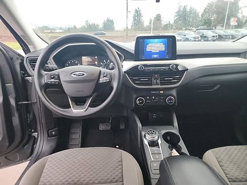Used 2022 Ford Escape SE image 14