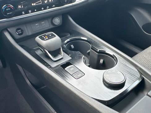 New 2026 Nissan Rogue SV AWD/4WD image 32