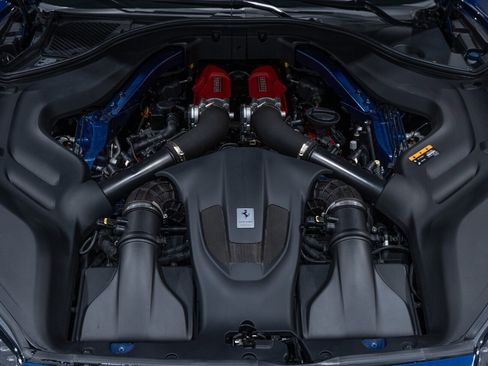 Used 2020 Ferrari Portofino image 43