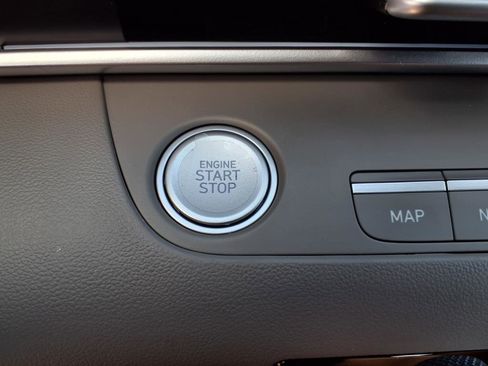 New 2025 Hyundai Elantra SEL image 25