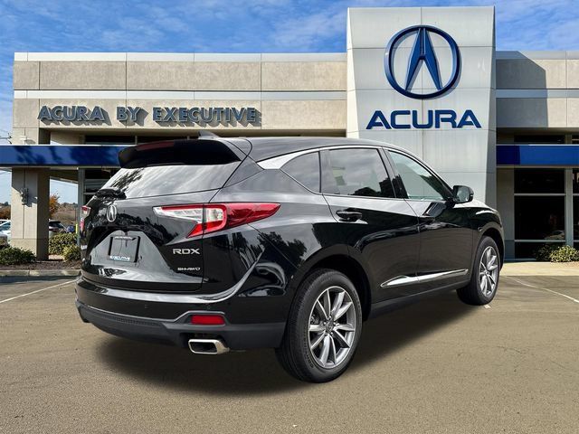 Used 2024 Acura RDX w/ Technology Package AWD/4WD image 2