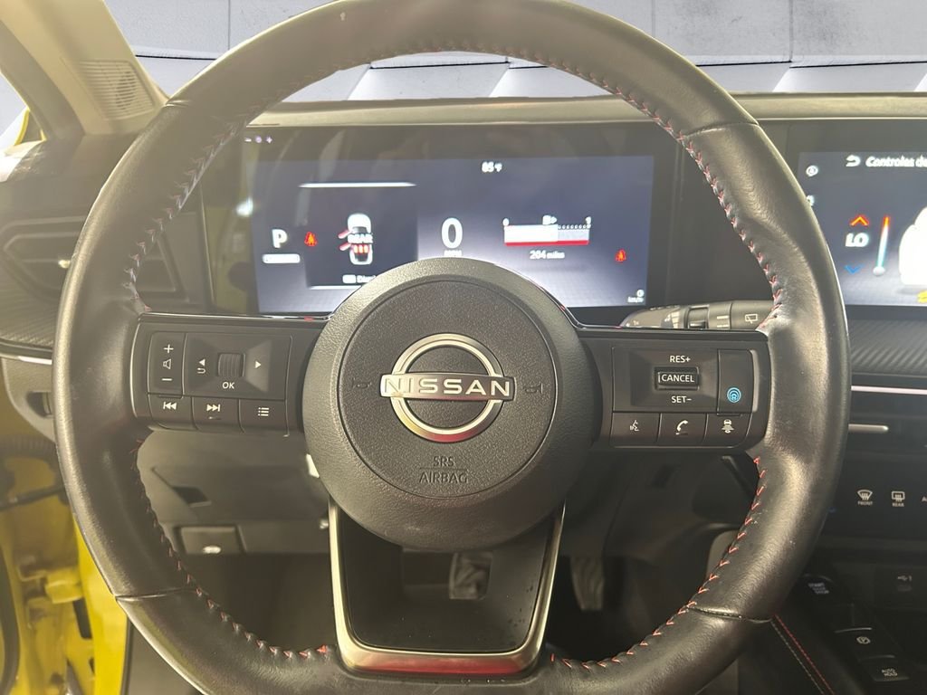 Used 2025 Nissan Kicks SR FWD image 9