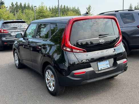 Used 2021 Kia Soul LX FWD image 5
