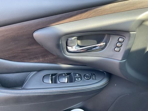 Used 2021 Nissan Murano Platinum w/ Cargo Package FWD image 22