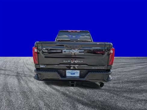 Used 2026 GMC Sierra 2500 Denali Ultimate AWD/4WD image 5