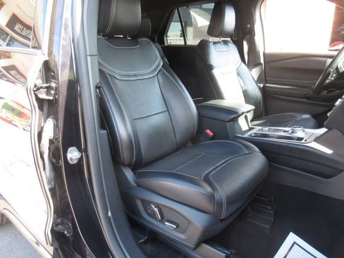 Used 2020 Ford Explorer ST w/ Premium Technology Package AWD/4WD image 11