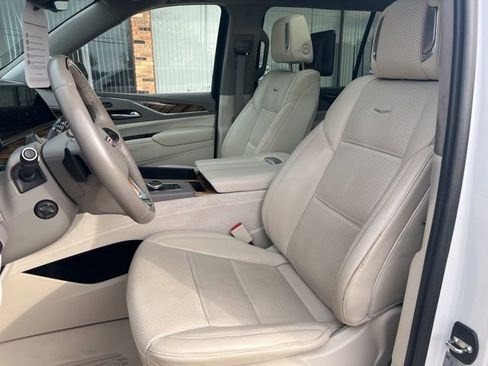 Certified 2021 Cadillac Escalade ESV Sport Platinum image 12
