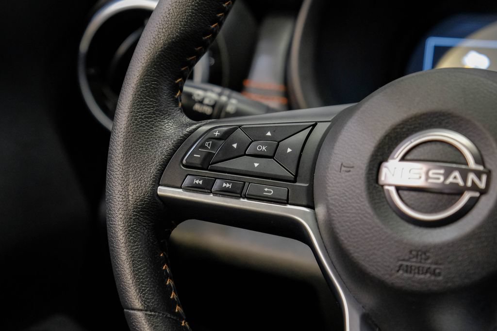 Used 2023 Nissan Kicks SR FWD image 23