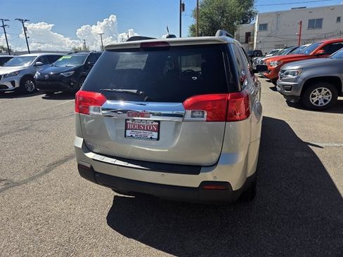 Used 2015 GMC Terrain SLT w/ Safety Package FWD image 2