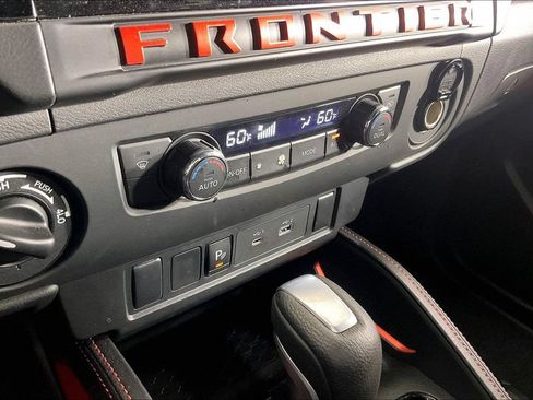 Used 2025 Nissan Frontier PRO-4X AWD/4WD image 27