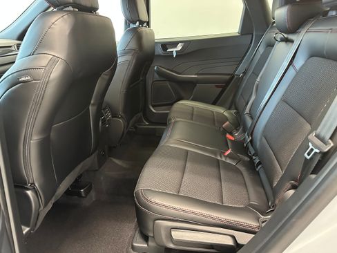 New 2026 Ford Escape ST-Line w/ Tech Pack #1 image 36