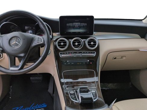 Used 2019 Mercedes-Benz GLC 300 4MATIC image 11