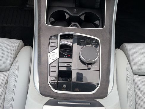 Used 2024 BMW X5 xDrive40i w/ Premium Package AWD/4WD image 16
