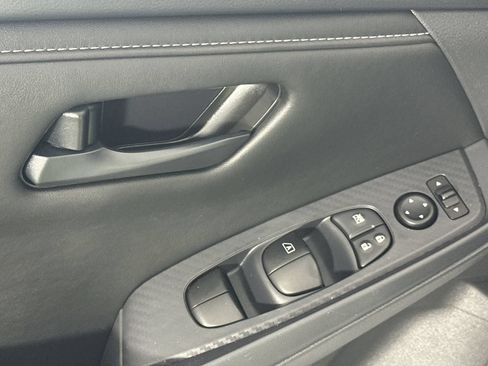 Certified 2025 Nissan Sentra S FWD image 13