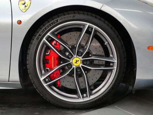 Used 2018 Ferrari 488 GTB image 39