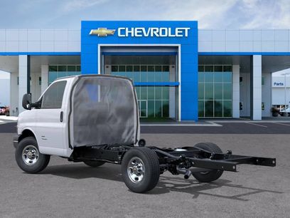 New 2025 Chevrolet Express 3500 w/ Power Convenience Package