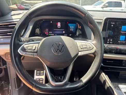 Used 2024 Volkswagen Atlas Cross Sport SEL Premium R-Line AWD/4WD image 19