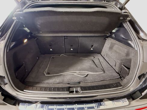 Used 2025 Mercedes-Benz GLA 250 image 35