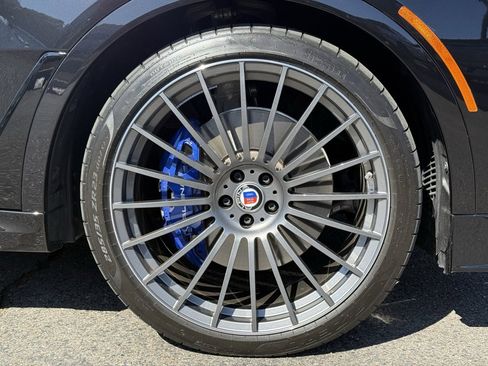 Used 2025 BMW ALPINA XB7 image 18