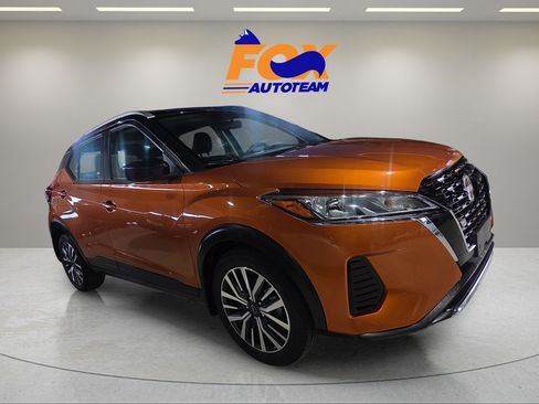 Used 2024 Nissan Kicks SV FWD image 5