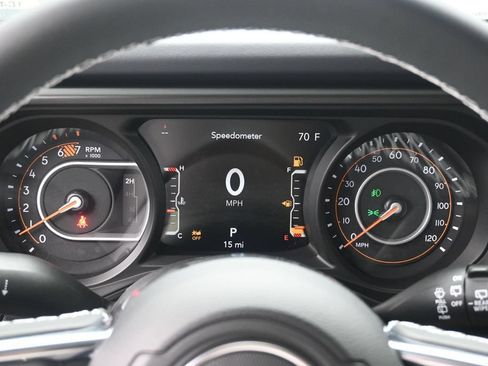 New 2026 Jeep Wrangler Unlimited Sahara w/ Rockslide Package AWD/4WD image 12