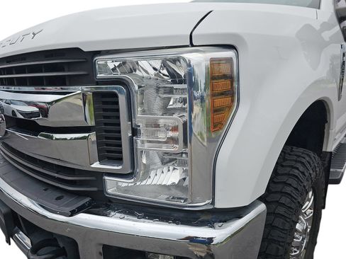 Used 2019 Ford F250 XLT w/ XLT Value Package AWD/4WD image 28