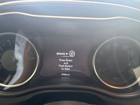 Used 2019 Dodge Challenger SXT RWD image 13