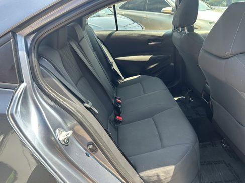 Used 2020 Toyota Corolla LE FWD image 21