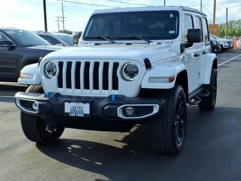 Used 2023 Jeep Wrangler Unlimited Sahara image 2