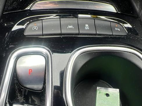 Used 2022 Buick Envision Preferred w/ Safety Package FWD image 32