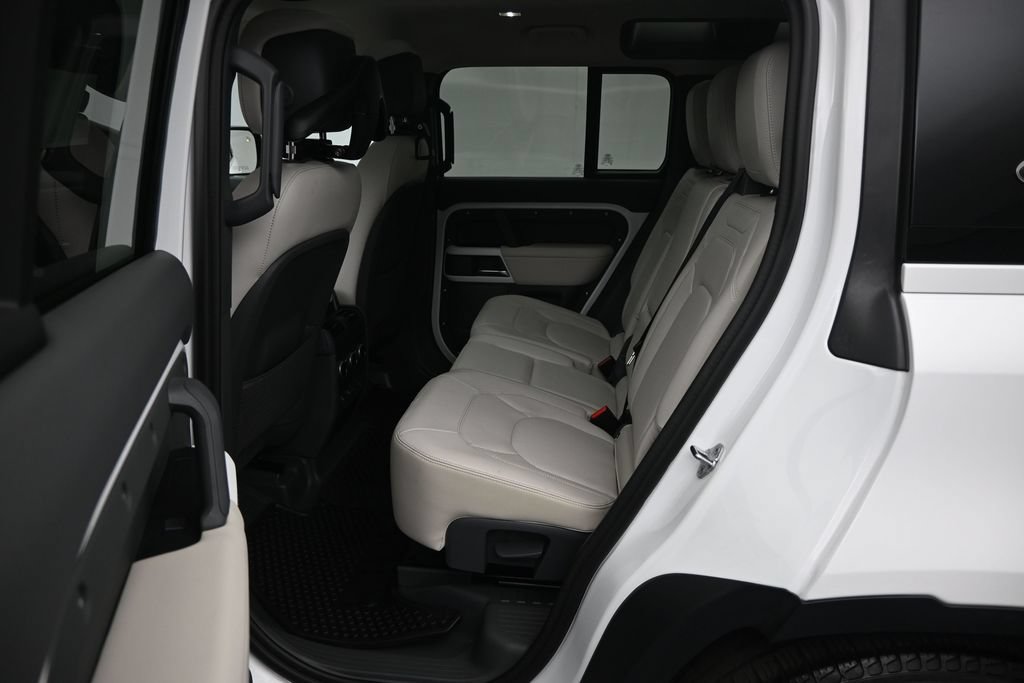 Used 2024 Land Rover Defender 110 S AWD/4WD image 18