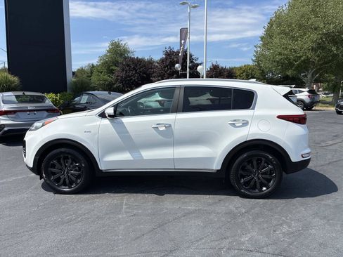 Used 2019 Kia Sportage EX w/ EX Sport Appearance Package AWD/4WD image 4