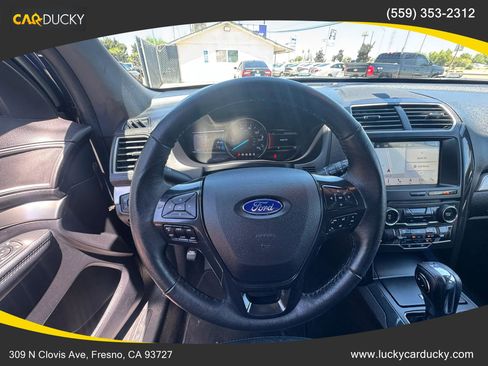 Used 2018 Ford Explorer XLT w/ Equipment Group 202A FWD image 12