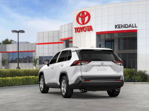 New 2025 Toyota RAV4 XLE image 7
