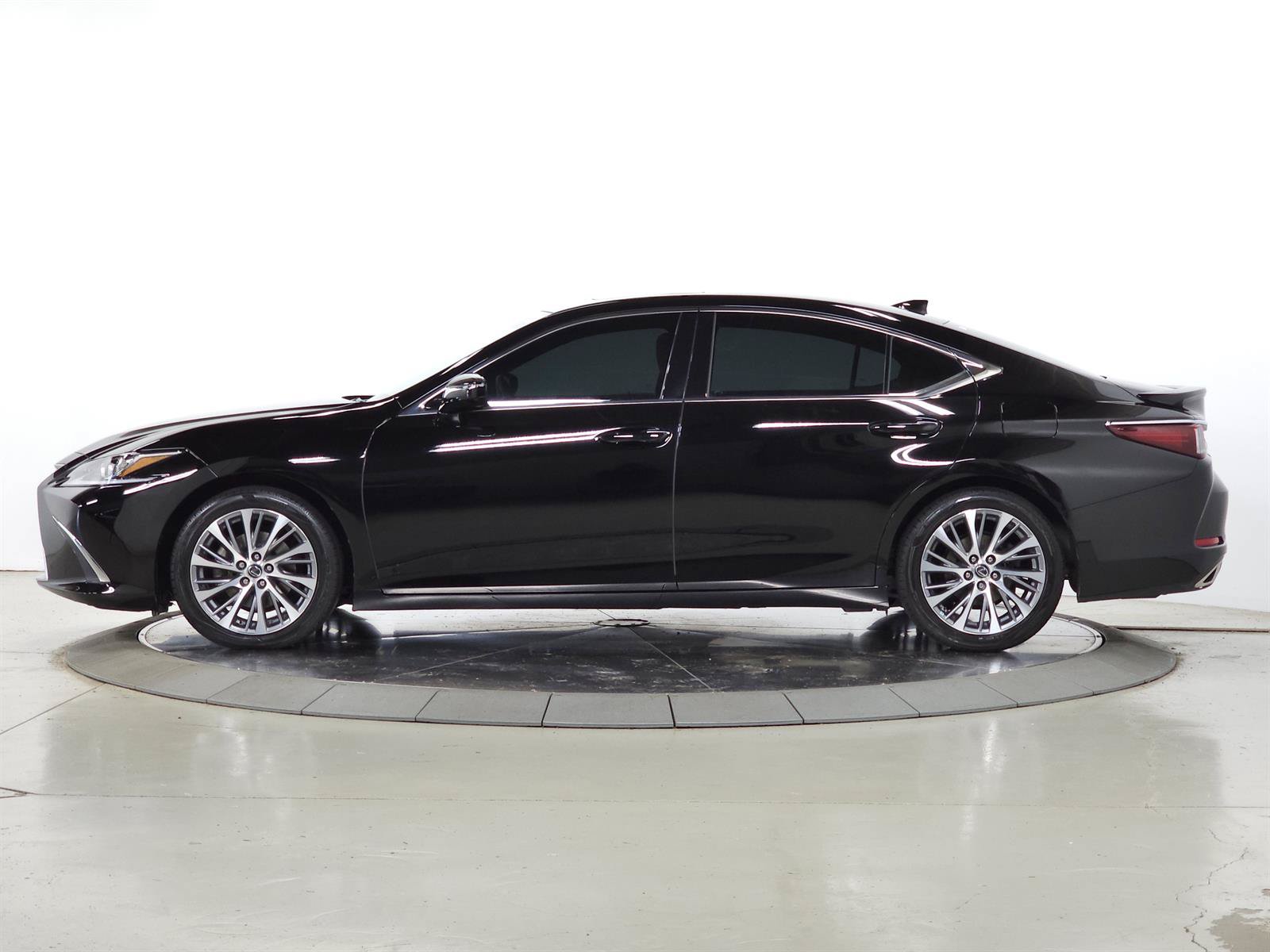 Used 2021 Lexus ES 350 w/ Premium Package FWD image 4