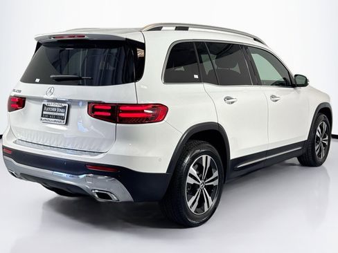 Used 2026 Mercedes-Benz GLB 250 image 5